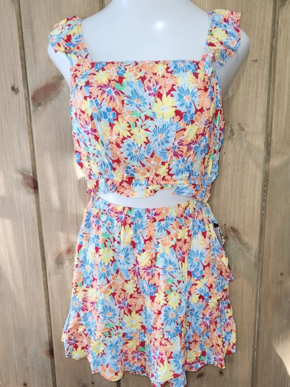 🌼Floral Two-Piece Crop Top & Skirt Set in Multicolor